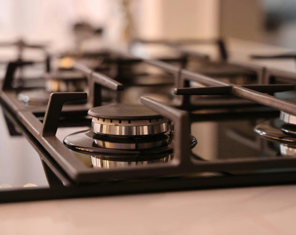 Can You Have a Gas Stove in a Condo in Canada? Rules, Safety & What Buildings Allow
