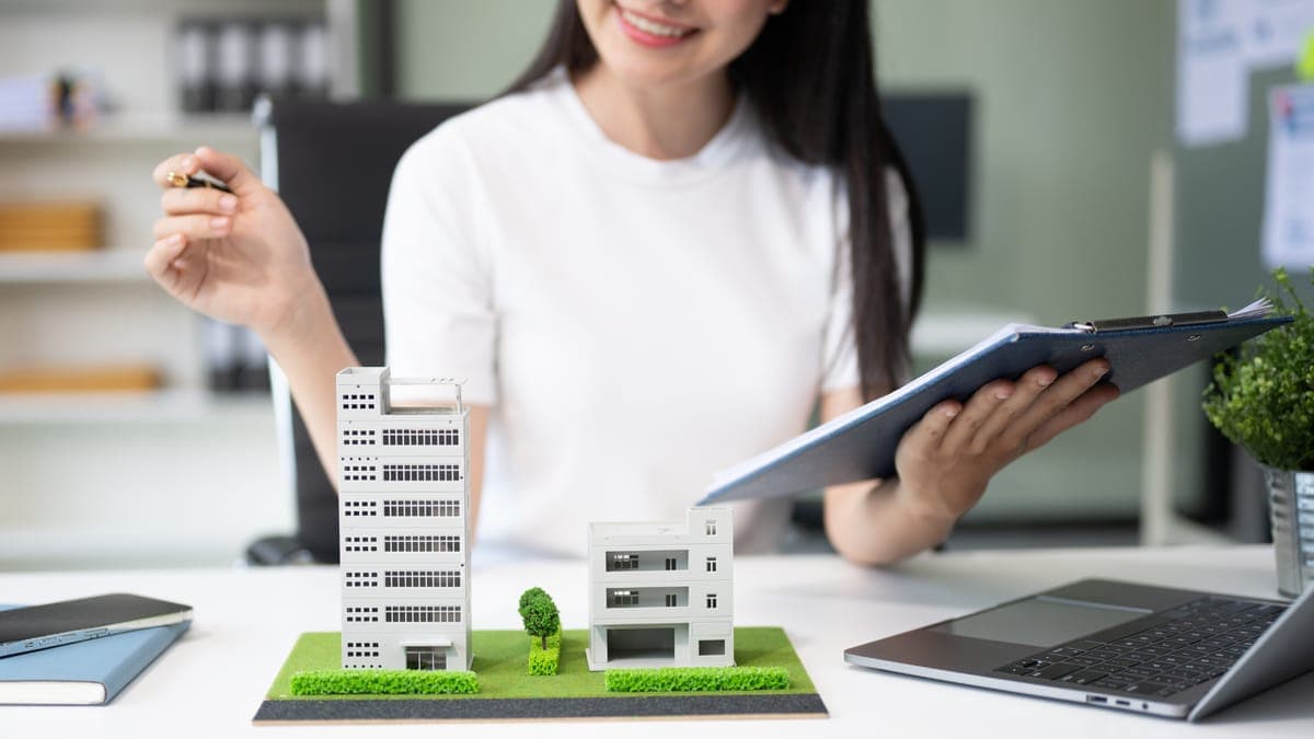 Condo Move-In and Move-Out Rules in Canada
