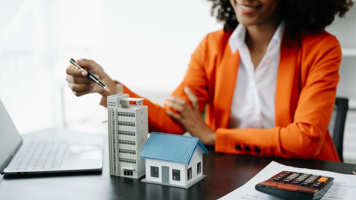 Condo vs House Price Gap in Canada: Which Is the Better Buy in 2026?