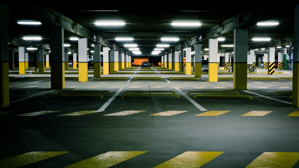 Trailer Parking at Condos in Ontario: Regulations for Condominium Parking