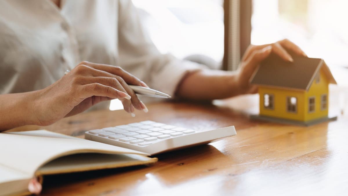 Understanding HOA Fees in Canada: Costs, Coverage, and Common Myths