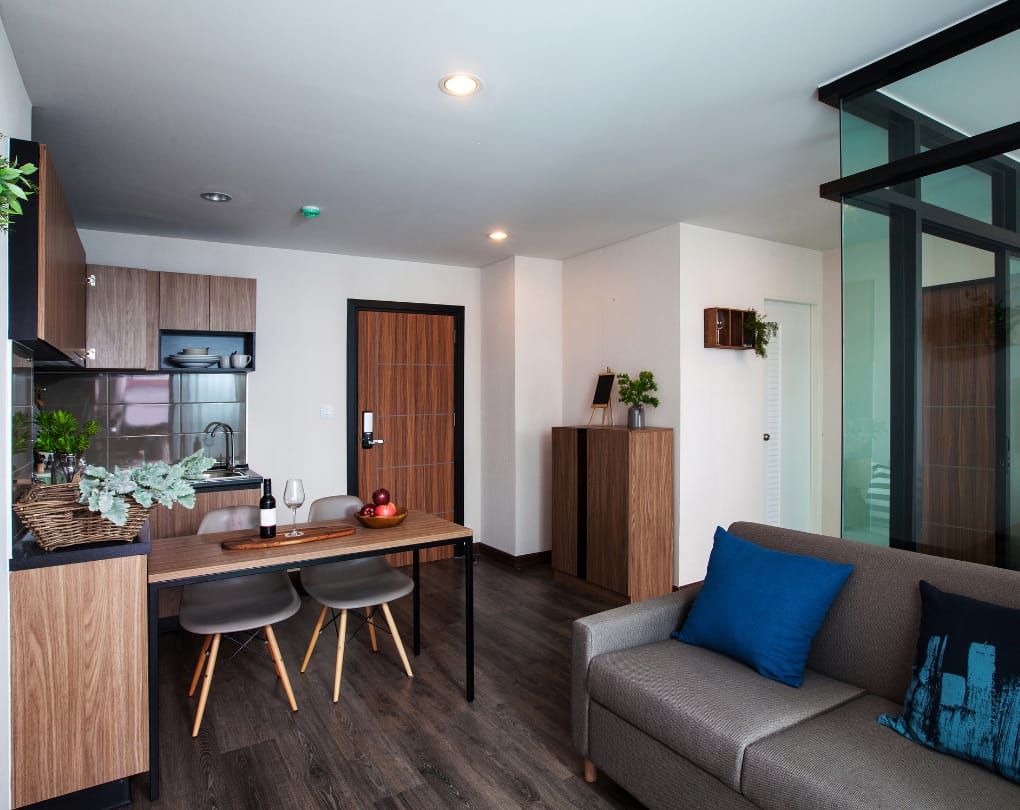 Financing Challenges for Non-Resident Buyers — Buying a Condo as a Foreigner in Canada: Rules and Restrictions