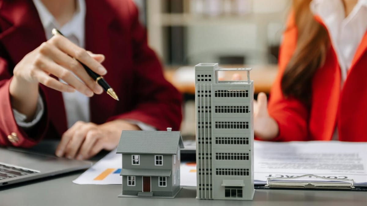 Rental Income Potential From Houses — Condo vs House as a Rental Property in Canada: Which Is Better?