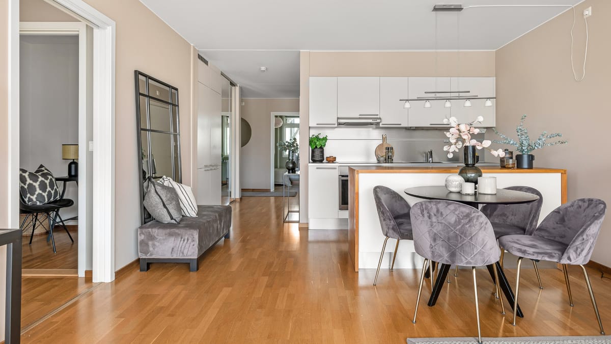 Register and Implement the Approved Bylaw — How to Amend Condo Bylaws in Canada: A Step-by-Step Guide