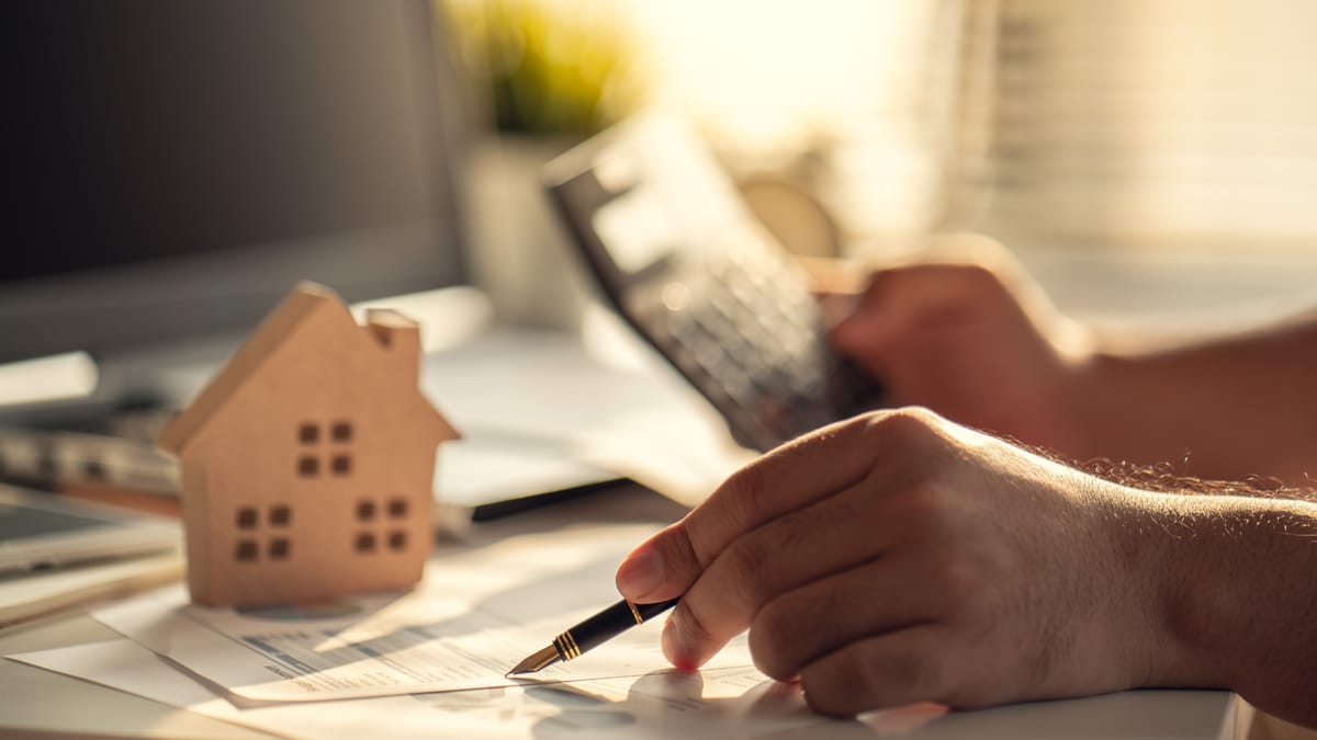 Understanding Condo Fees and How They Work for Townhouse Owners in Canada — Why Do Townhouses Have Condo Fees